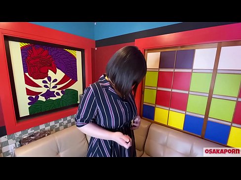❤️ Drăguță japoneză cu sâni mari se masturbează cu jucării sexuale și are un orgasm. Ea vorbește într-un interviu despre experiența ei de futut. Țâțe uriașe și păsărica păroasă gemând tare. Osakaporn ❤️ at us ❌️❤
